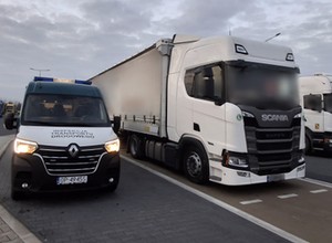 Opolscy inspektorzy ITD kontrolowali cudzoziemców. Trzy przypadki poważnych naruszeń