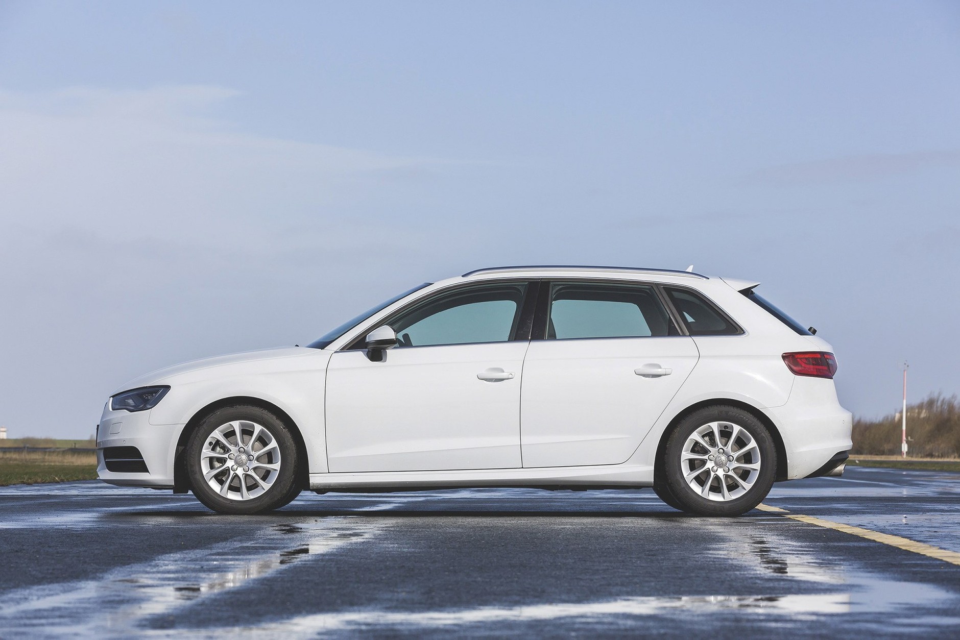 Porównanie: Audi A3, BMW 116d, Citroen C4, Ford Focus, Peugeot 308