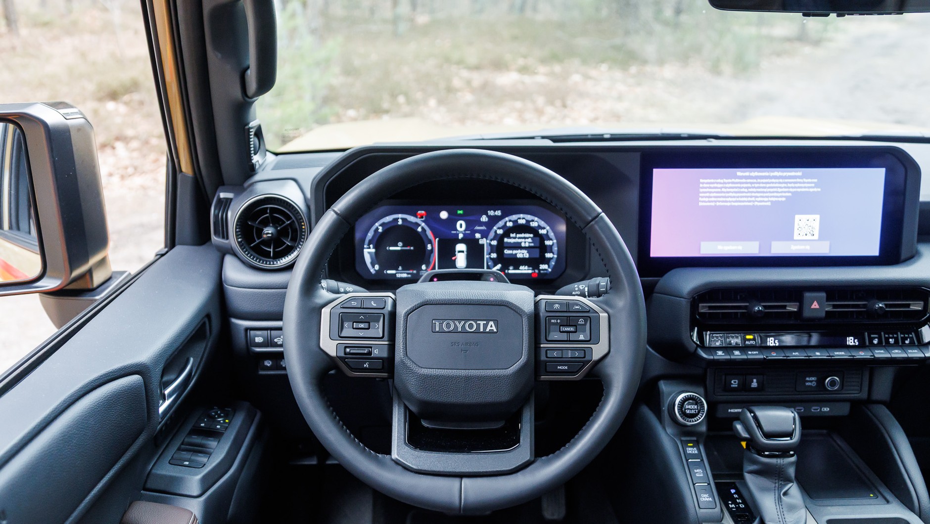 Jeep Wrangler vs Toyota Land Cruiser