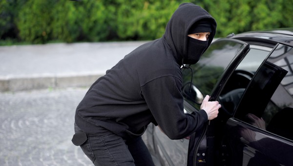 W Niemczech to już plaga. Kradną też koparki i dźwigi. Sprzęt kupują na chińskiej stronie