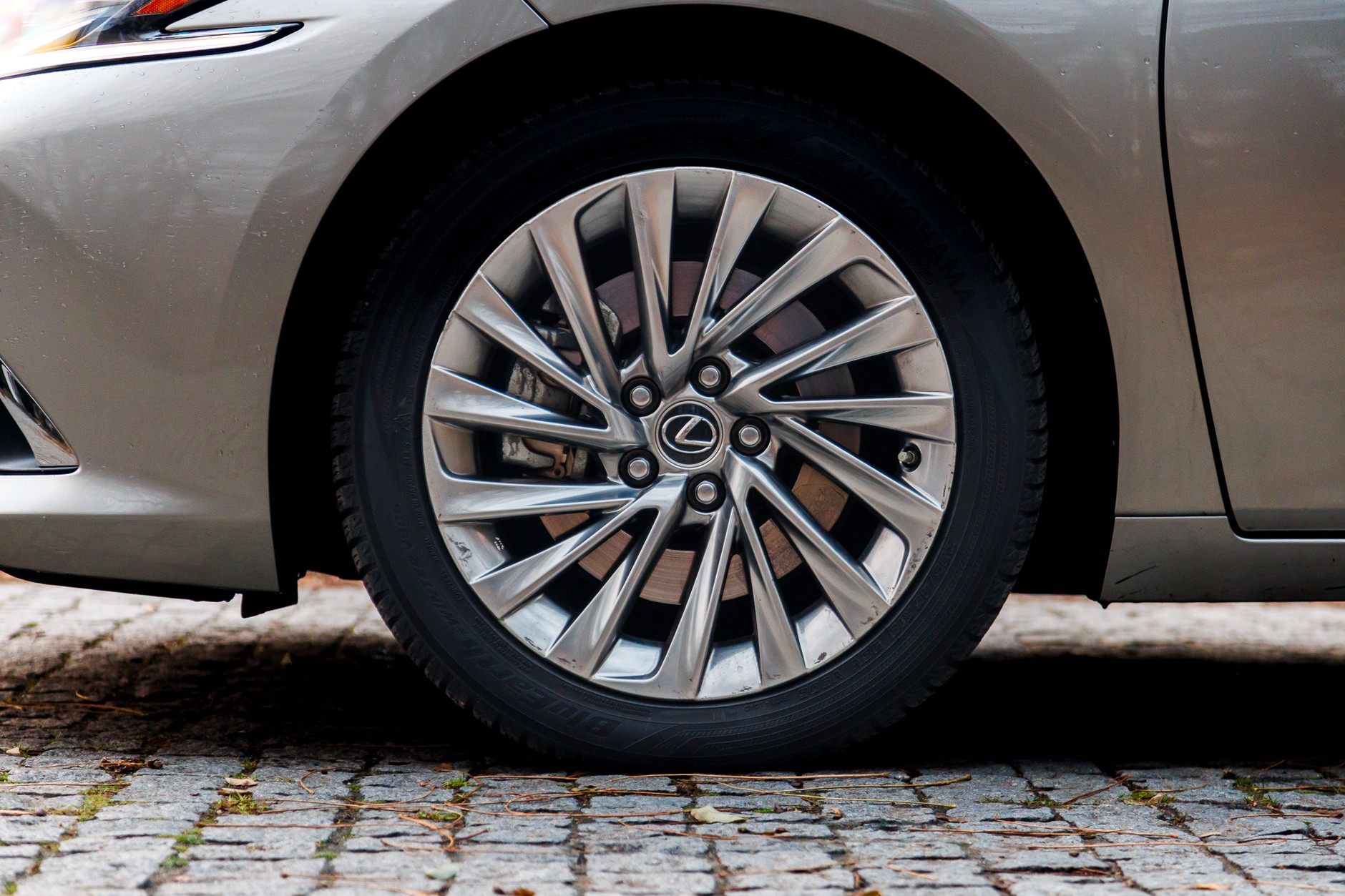 2024 Lexus ES300h
