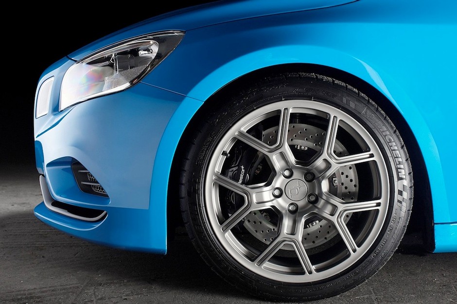 Volvo S60 o mocy 508 KM