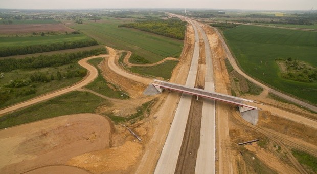 Ministerstwo Infrastruktury uspokaja - inwestycje drogowe są realizowane