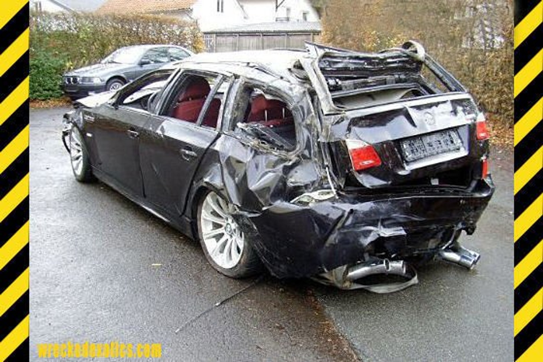 Najdziwniejsze wypadki dziwnych samochodów.