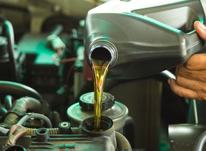 Tak auto "prosi" o wymianę oleju silnikowego. Szybko odczujesz różnicę