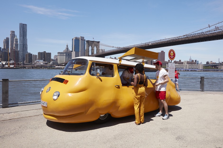 Hot Dog Bus