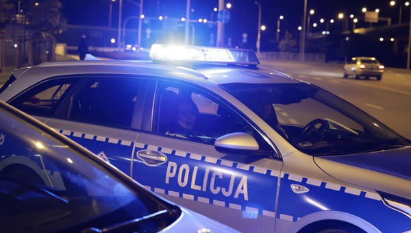 Pijany nastolatek wjechał w budynek. Prawda wyszła na jaw podczas kontroli