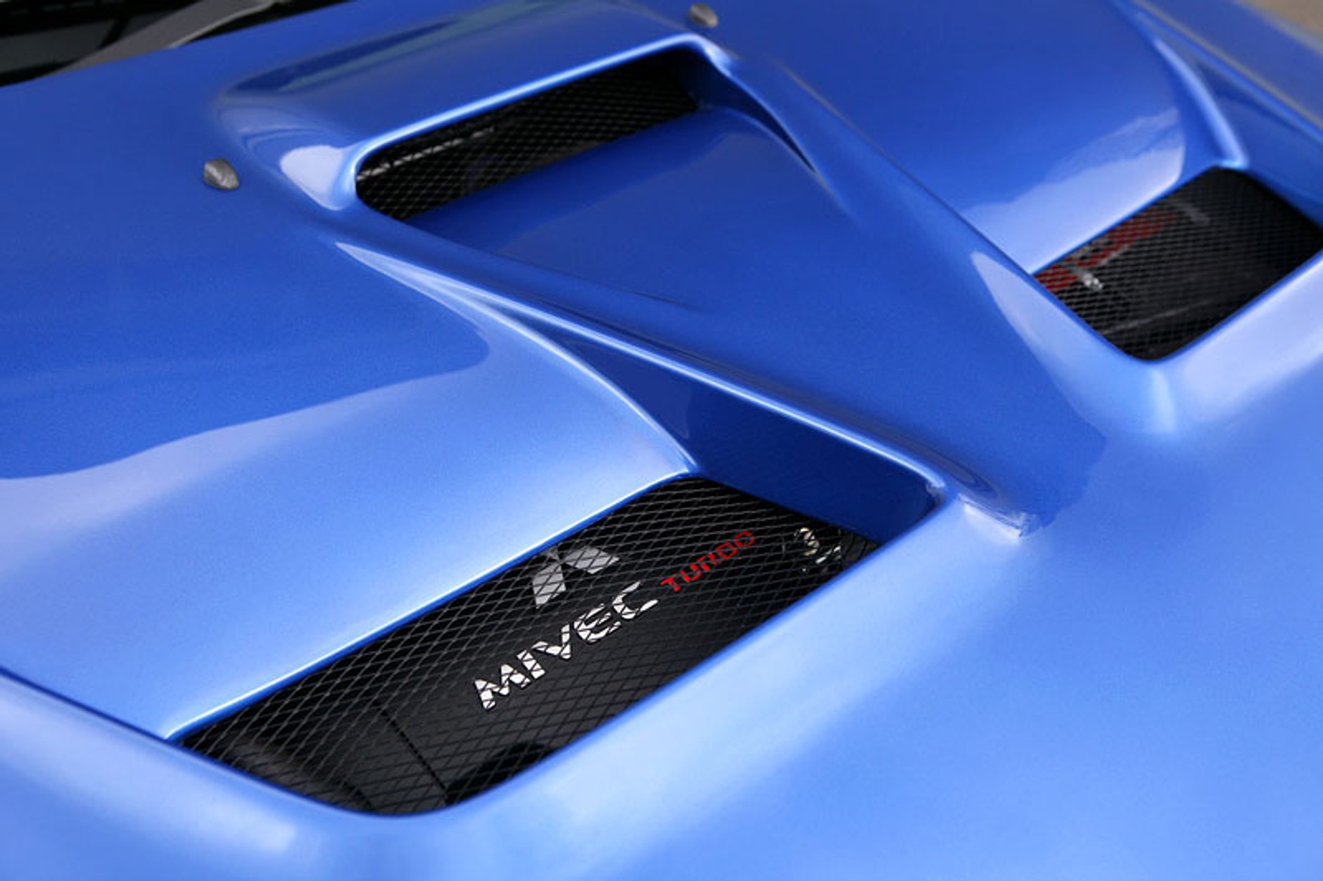 Mitsubishi Lancer Evo X FQ-400: fotogaleria