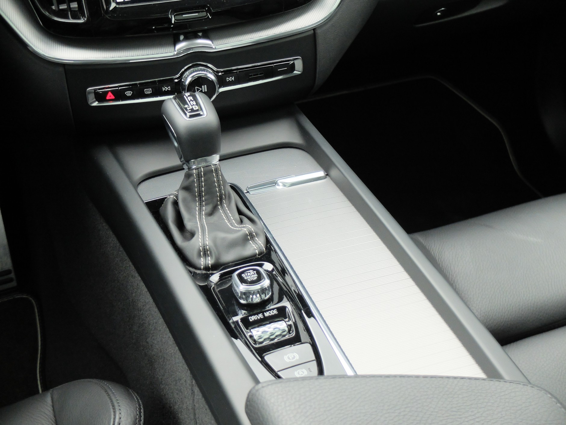 Volvo XC40 czy Volvo XC60 – który SUV jest lepszym wyborem?