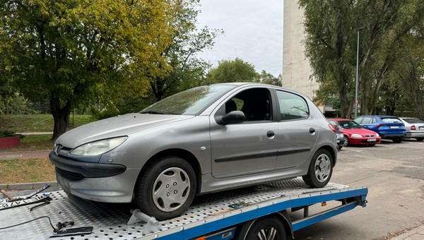 Te samochody Polacy złomowali na potęgę. Mamy pełną listę. Aż robi się smutno