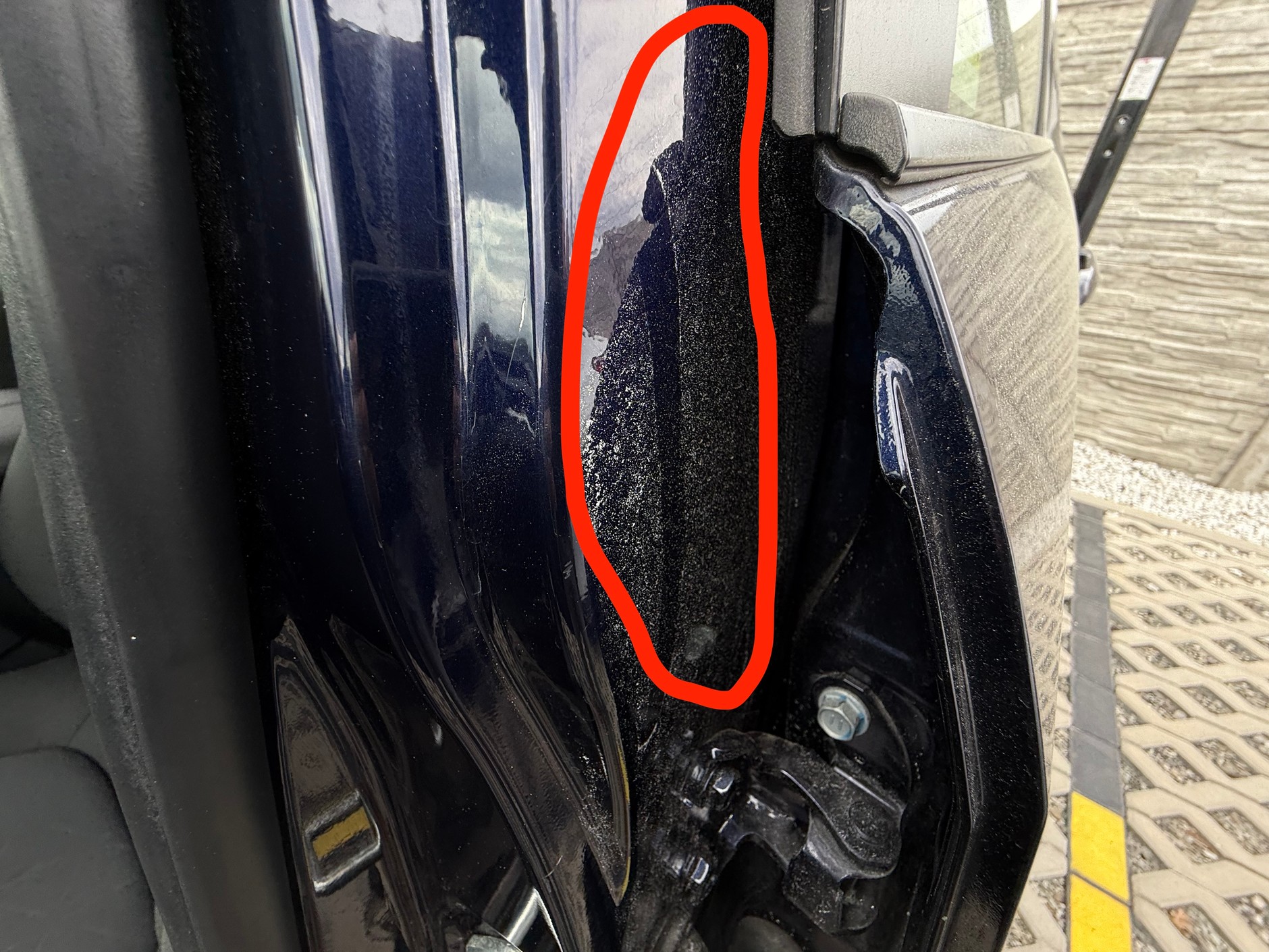 Sugerujemy ślady polerki jednak usuwać – czego oczy nie widzą, to serca nie boli...