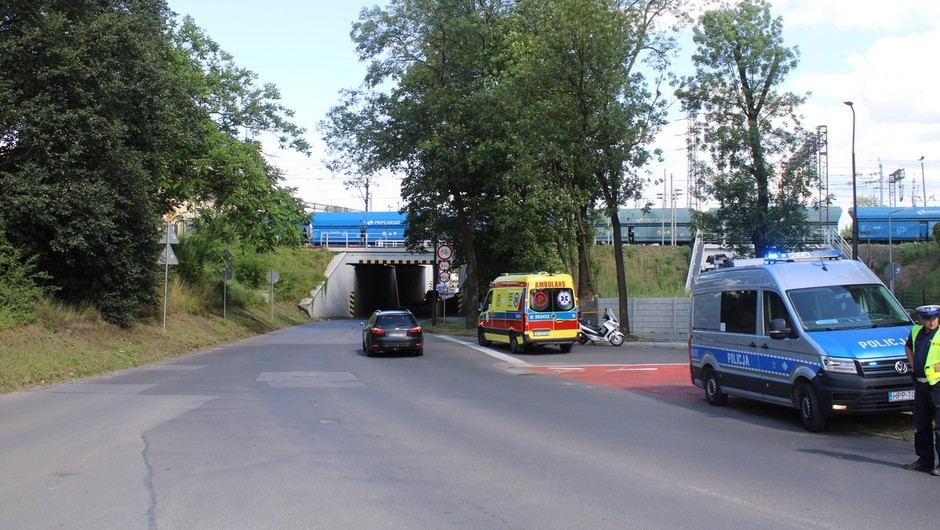 Wypadek w Tarnowskich Górach. Motocyklista trafił do szpitala