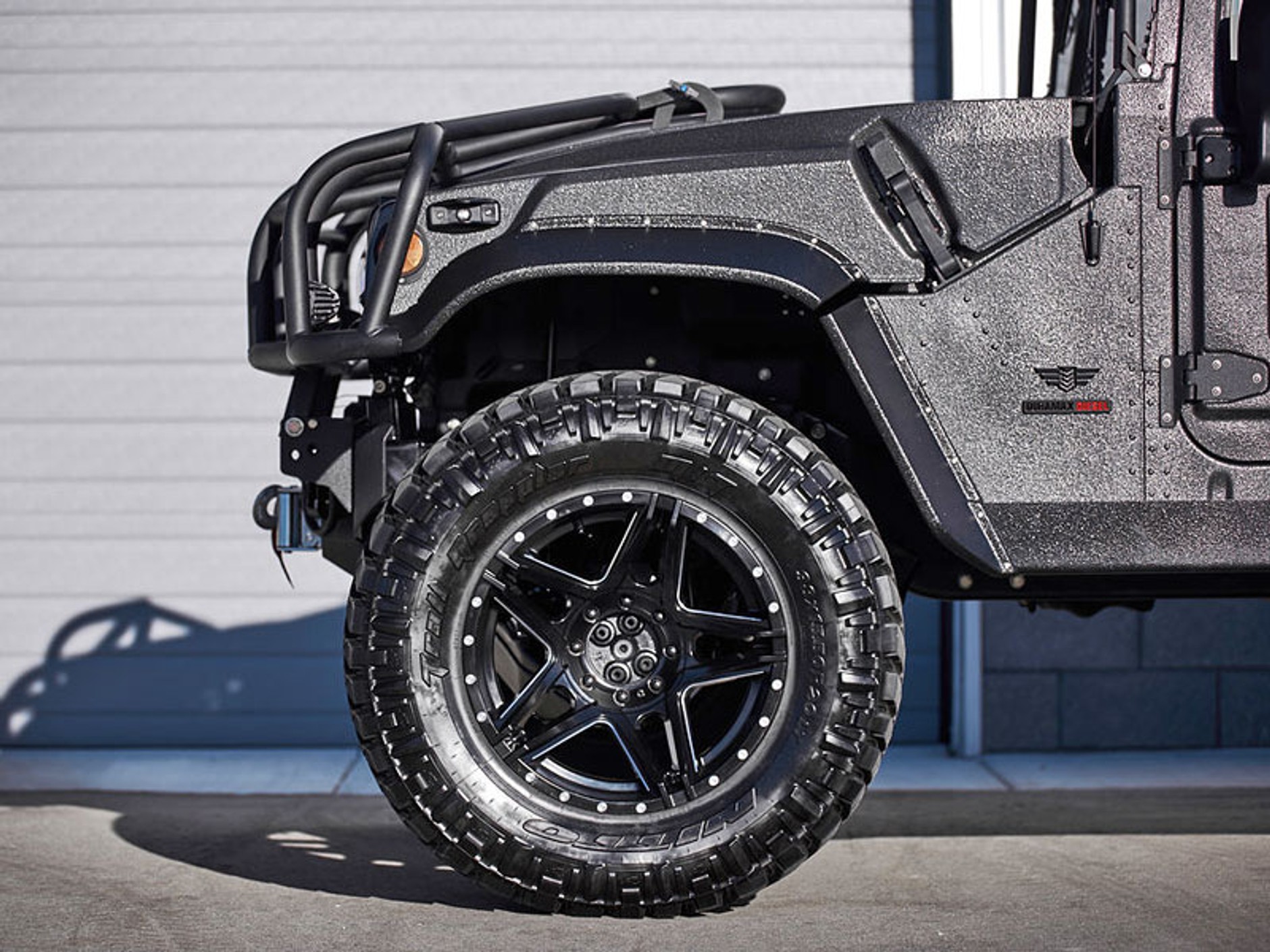 Hummer H1 Launch Edition