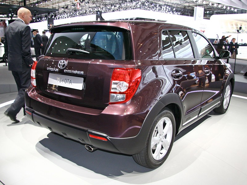 Paryż 2008: Toyota Urban Cruiser – miejski crossover z napędem 4x4 i nowym silnikiem 1,33 Dual VVT-i