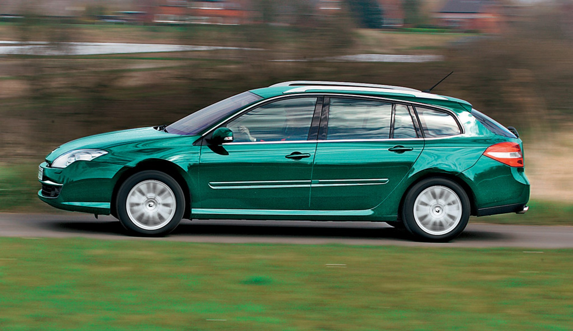 Renault Laguna: do trzech razy sztuka