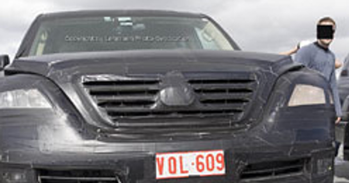 Zdjęcia szpiegowskie: nowa Toyota Land Cruiser/Lexus LX 470