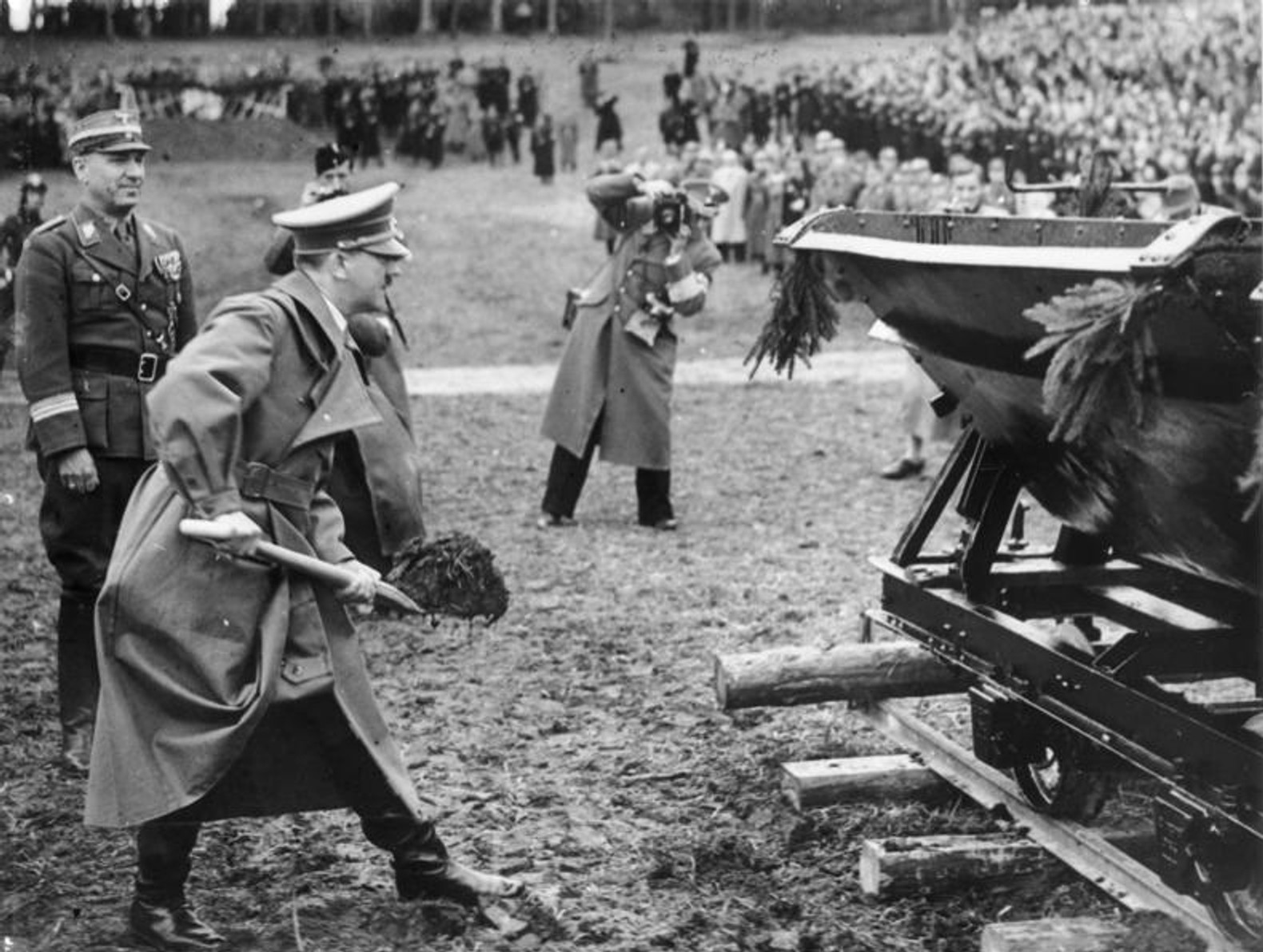 Adolf Hitler jako pionier autostrad. To tylko mit propagandowy