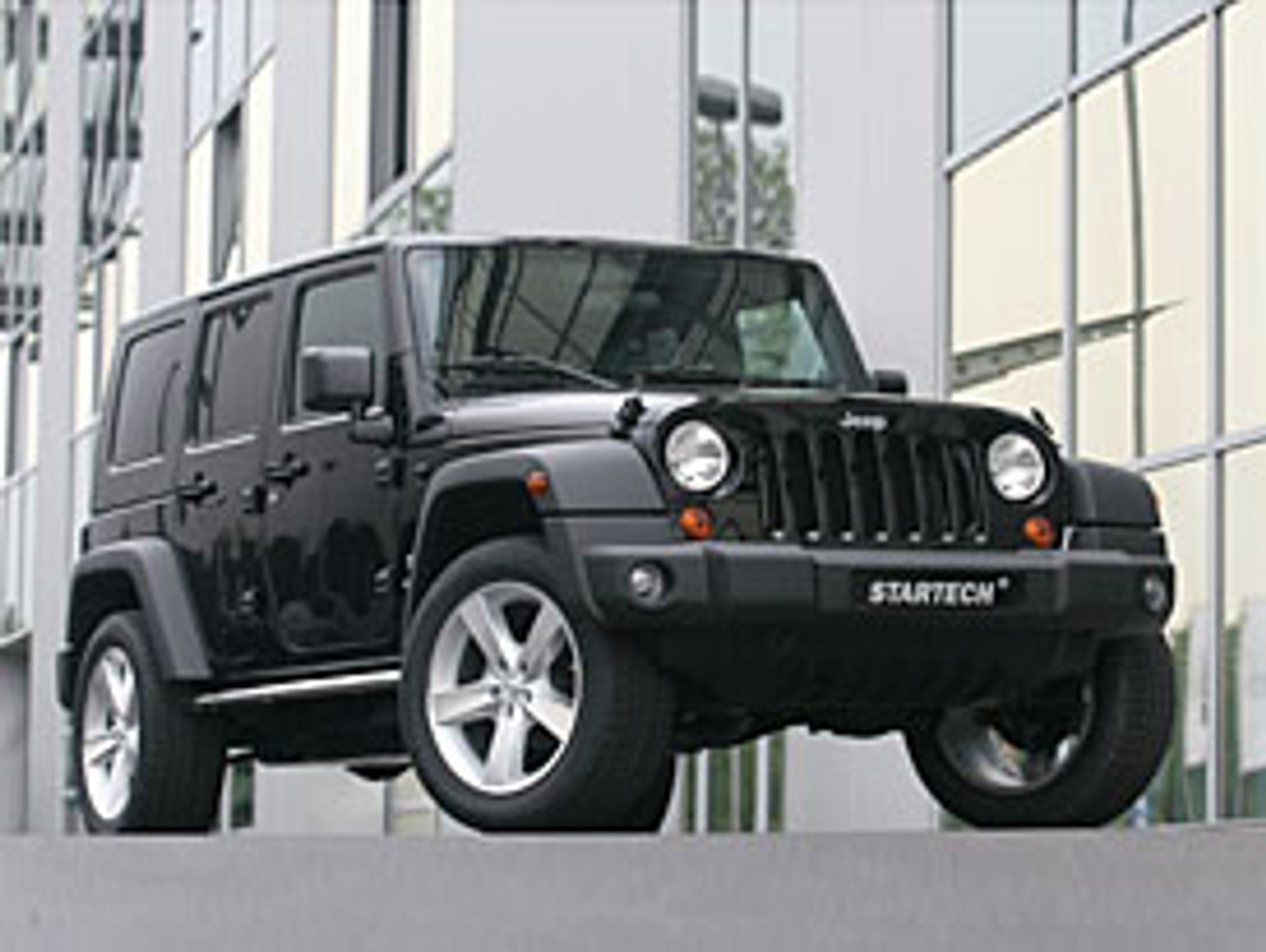 Andrzej Gut-Mostowy (PiS) - Jeep Wrangler