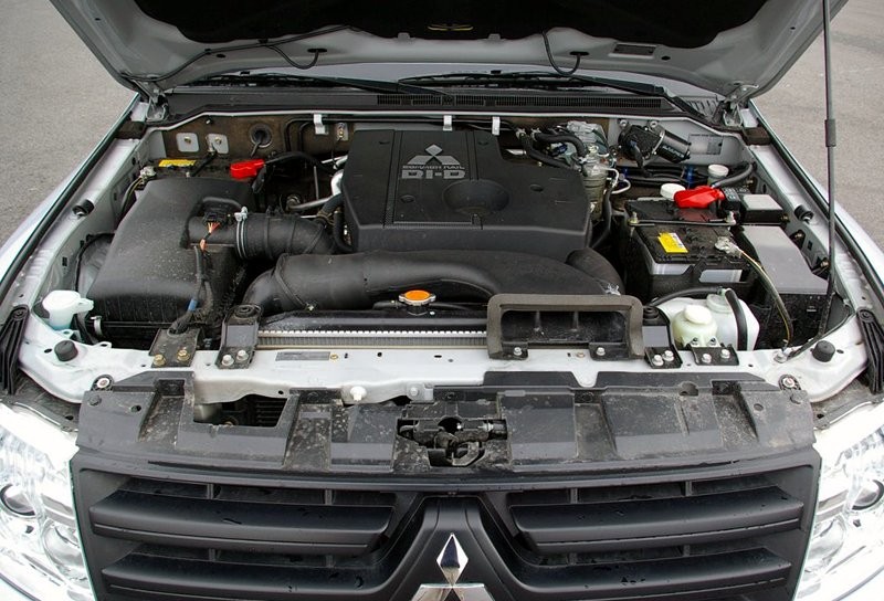 Mitsubishi Pajero 3.2 DI-D SWB – zwinna jaszczurka