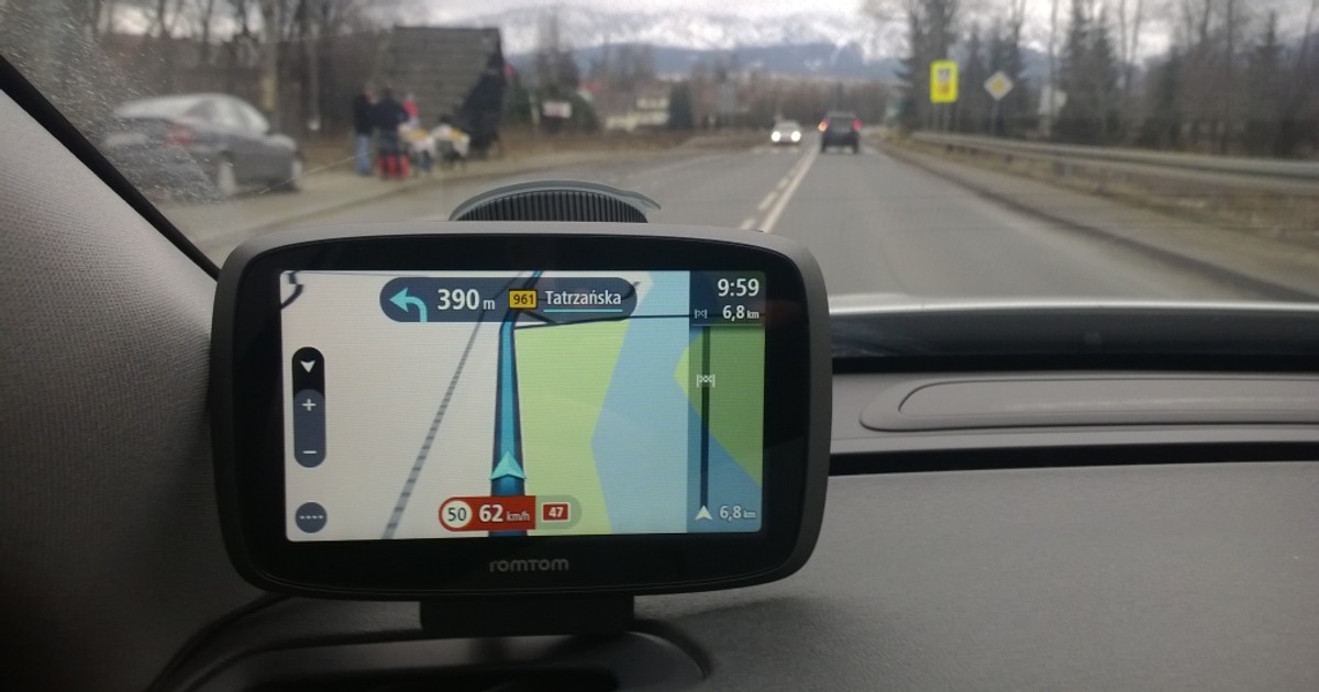 Na Podhalu TomTom dobrze radził sobie z lokalnymi utrudnieniami. Szczególnie podczas noworocznych powrotów z Tatr nawigacja z HD Traffic prowadziła bardzo sensownie.