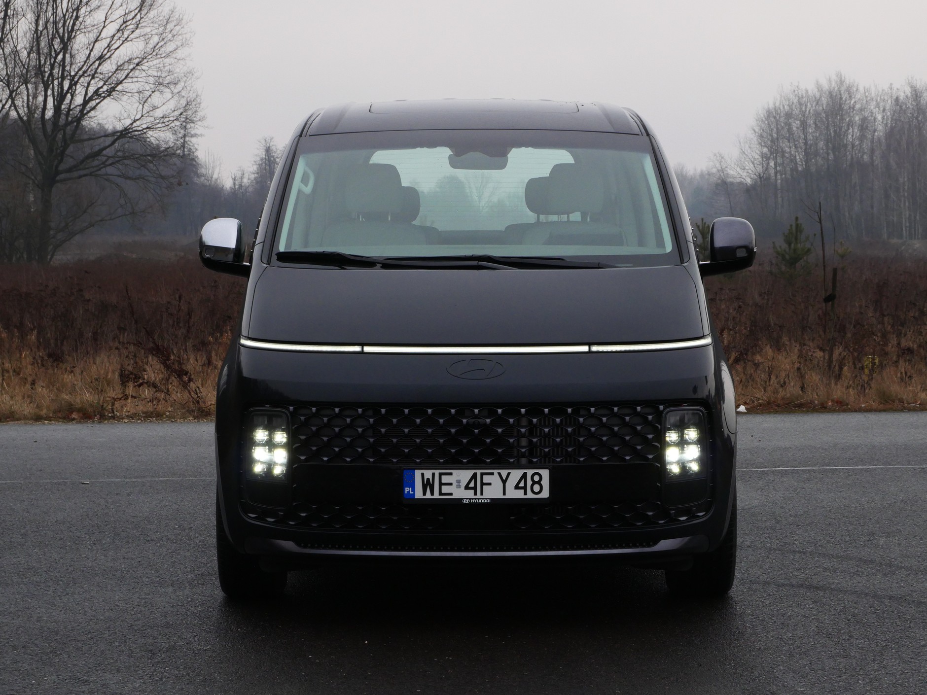 Hyundai Staria 1.6 T-GDi HEV (225 KM) Luxury