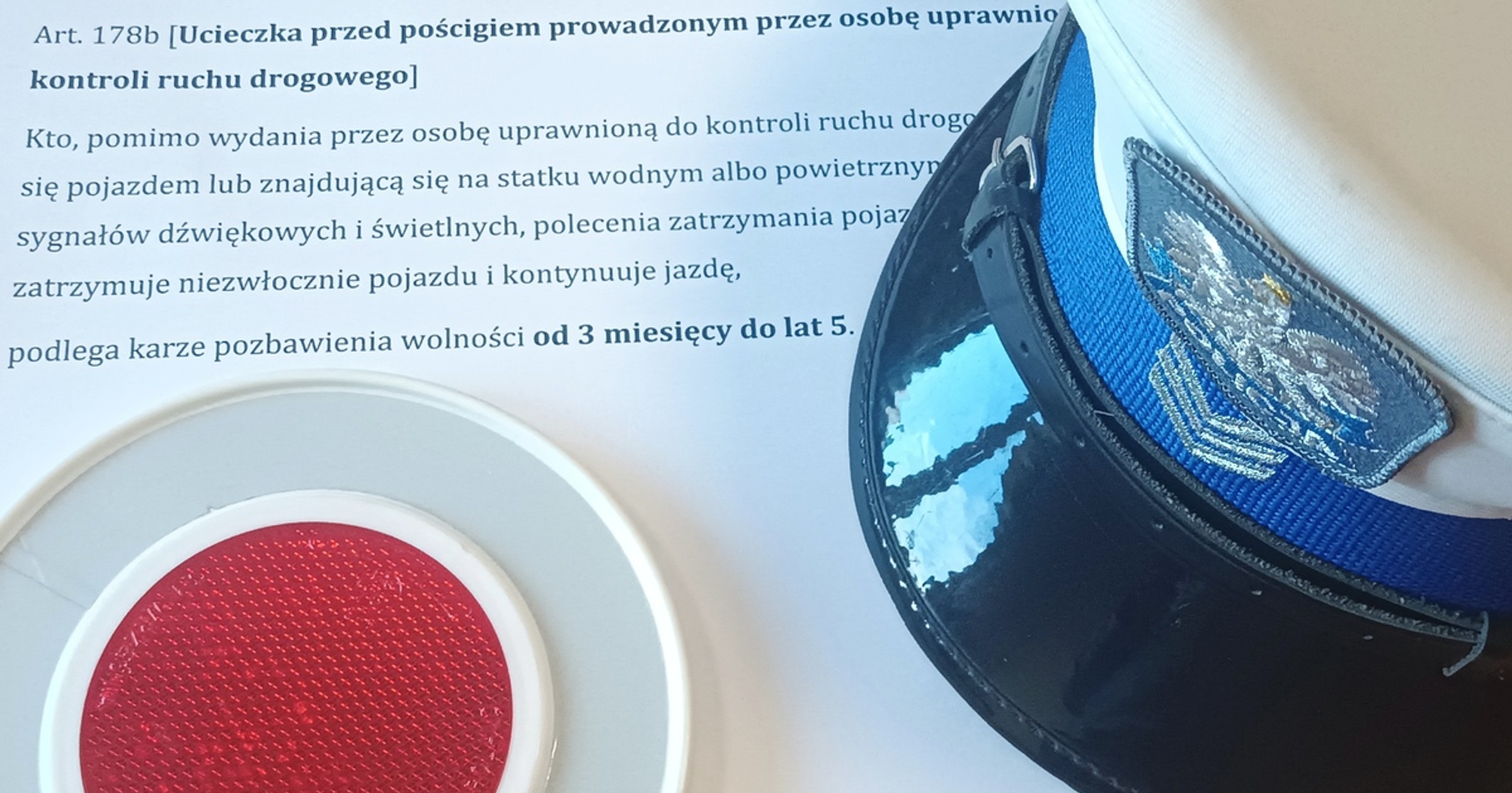 Pościg za kierowcą z zakazem prowadzenia pojazdów w Ostrołęce