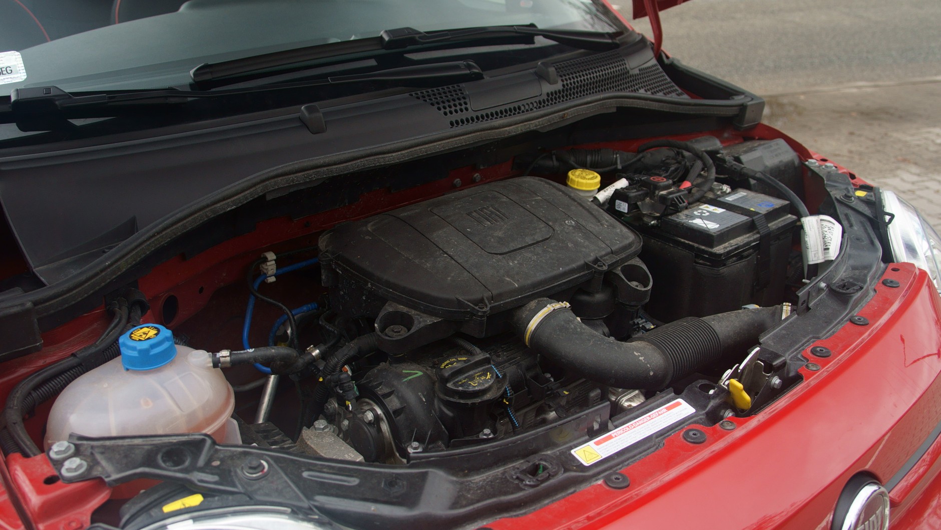 Fiat 500C 1.0 Hybrid (RED)