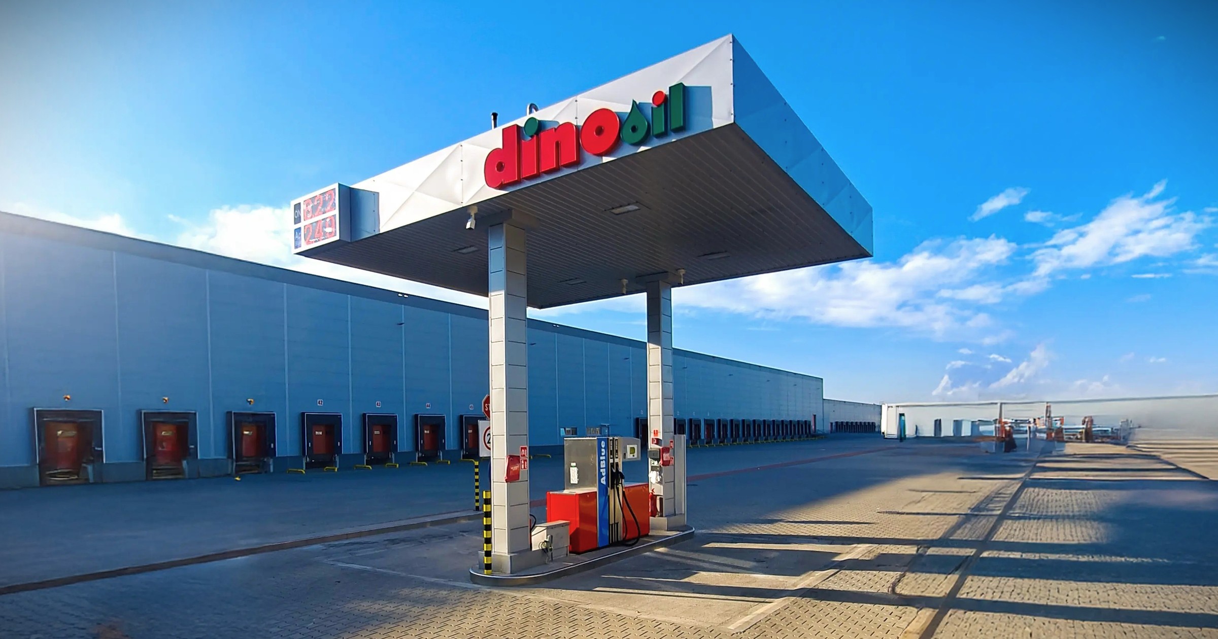Stacja paliw Dino Oil