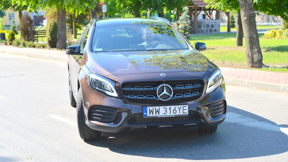 Mercedes GLA 220 4MATIC