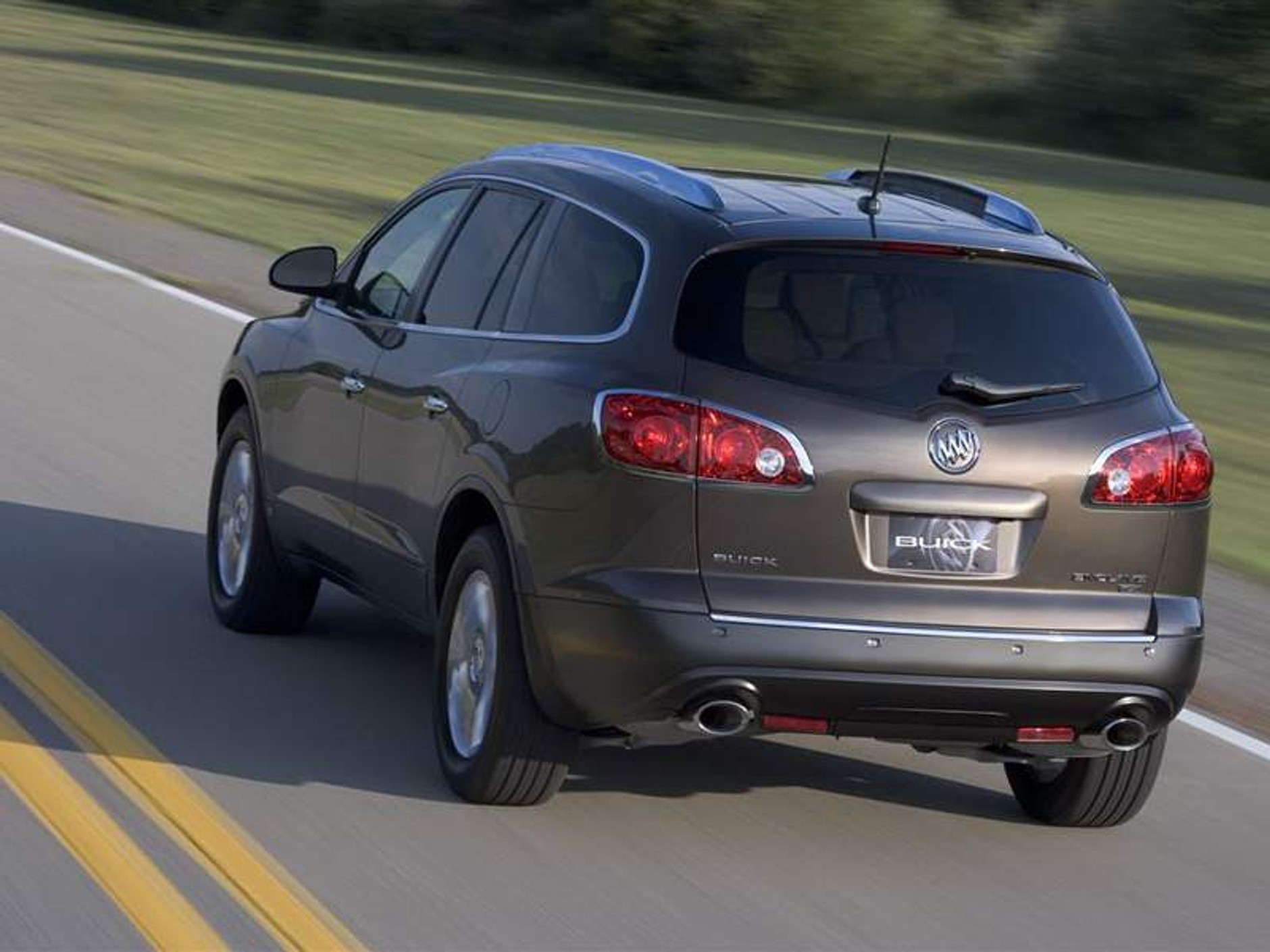 Buick Enclave – trojaczki w komplecie