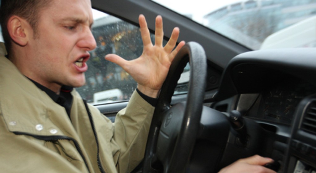 Gdzie zgniął prąd? Szukamy przyczyn rozładowania akumulatora