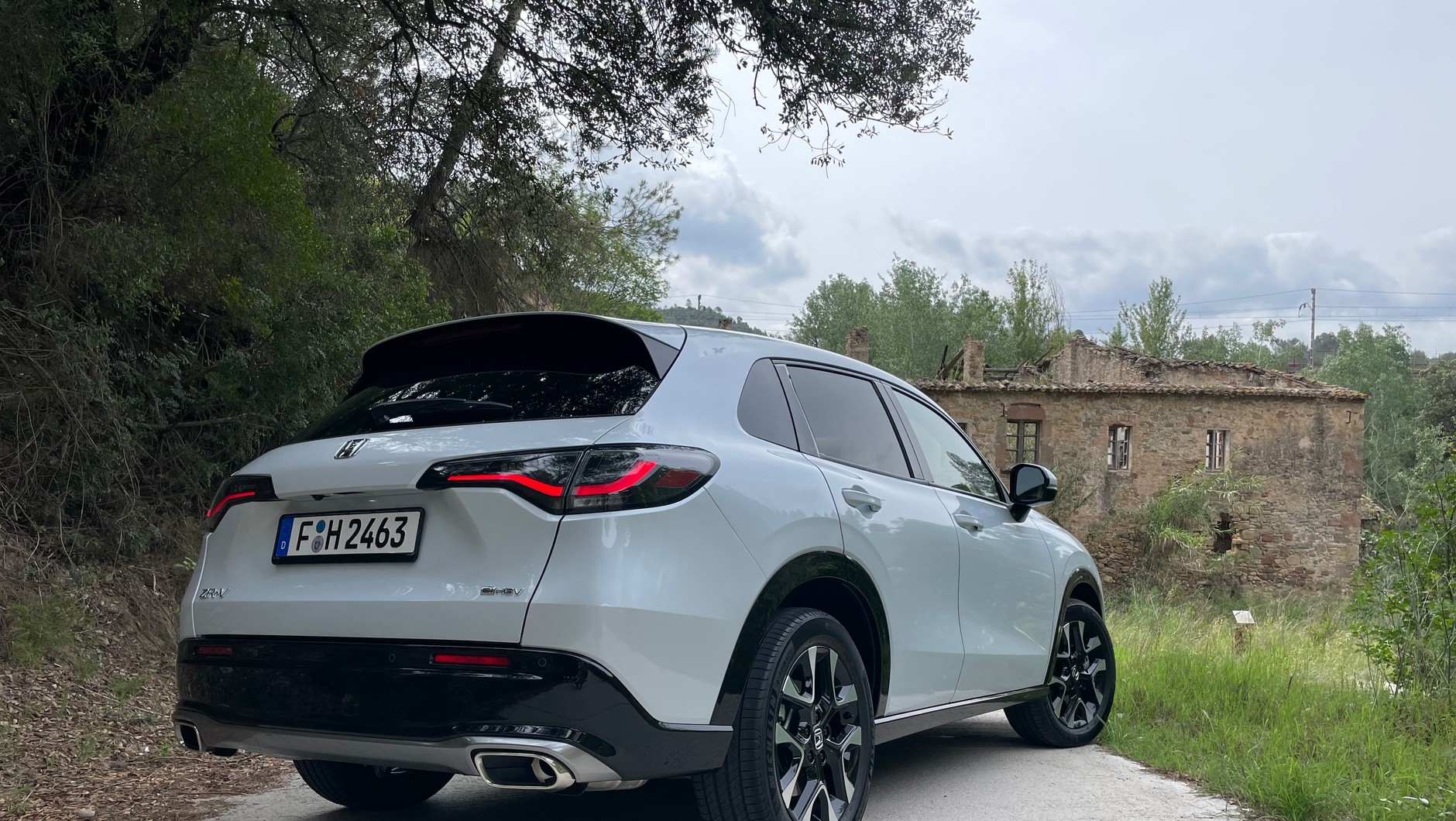 Honda ZR-V lubi kręte i wąskie drogi