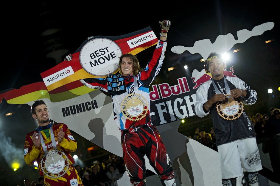Światowa seria Red Bull X-Fighters 2012