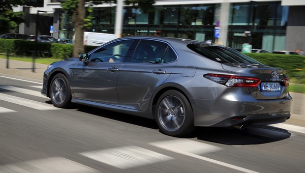 Toyota Camry 8. generacja FL 2021