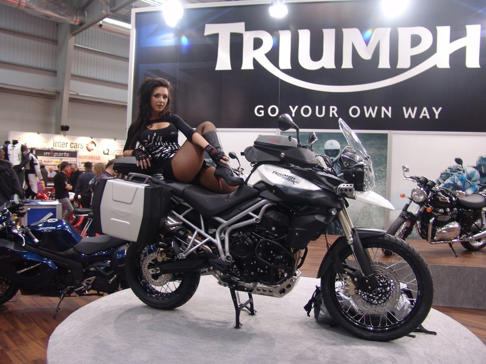 III Ogólnopolska Wystawa Motocykli i Skuterów: premiery i atrakcyjne hostessy (galeria)