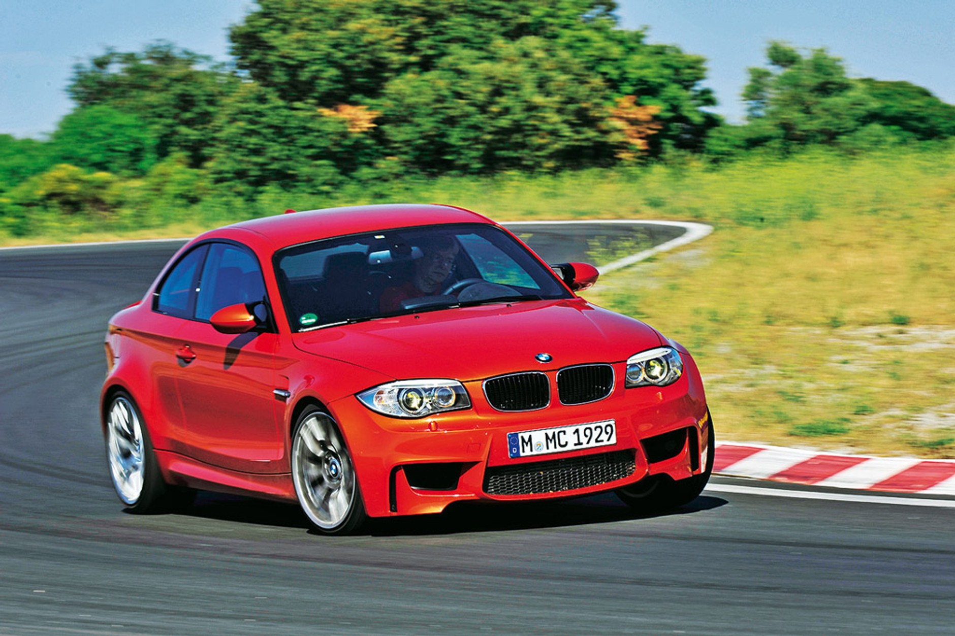 Wybieramy najlepsze  sportowe auto świata (część 2.)