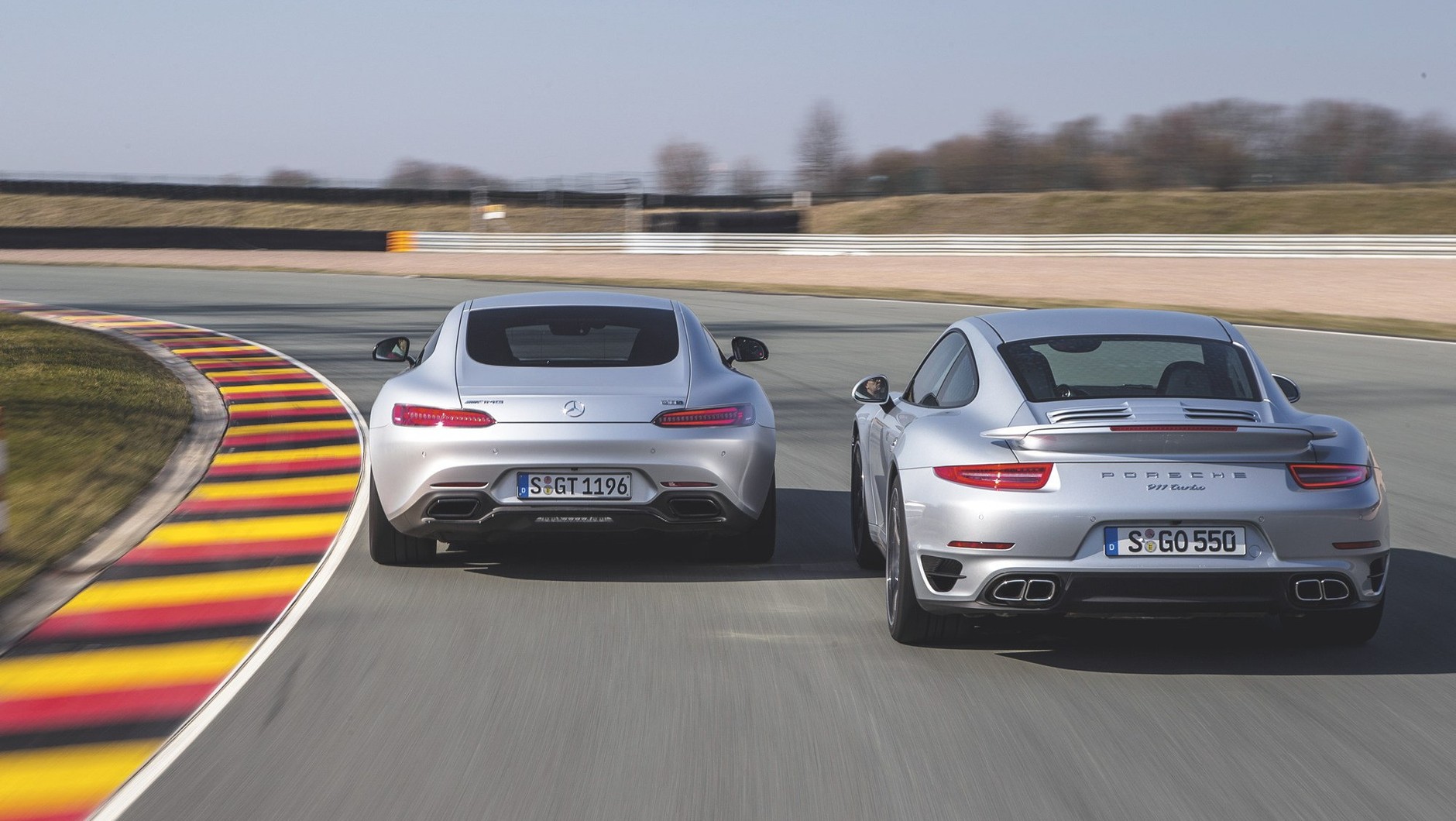 Mercedes-AMG GT S kontra Porsche 911 Turbo