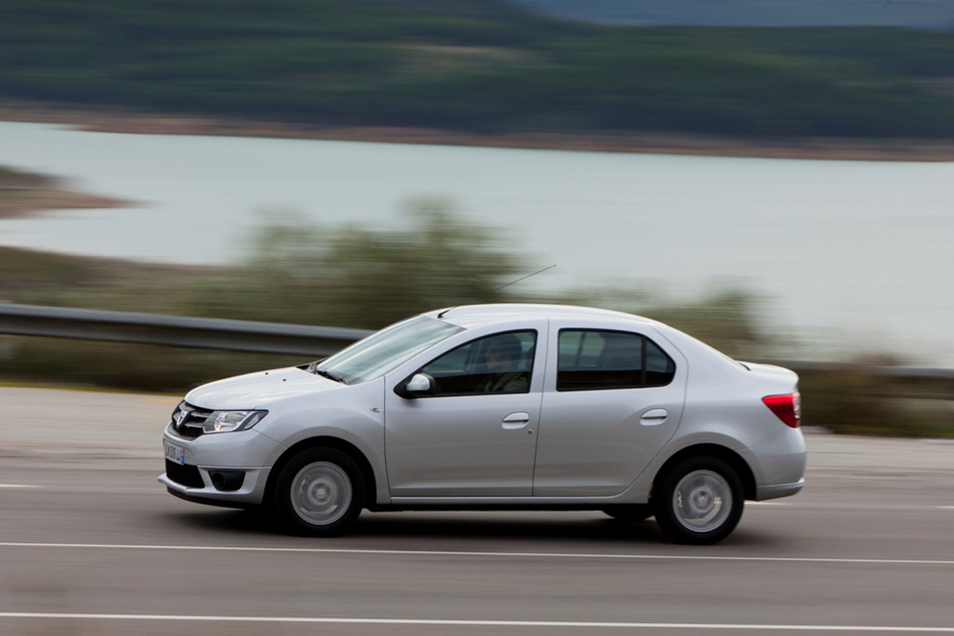 Nowa Dacia Logan od 28 900 zł