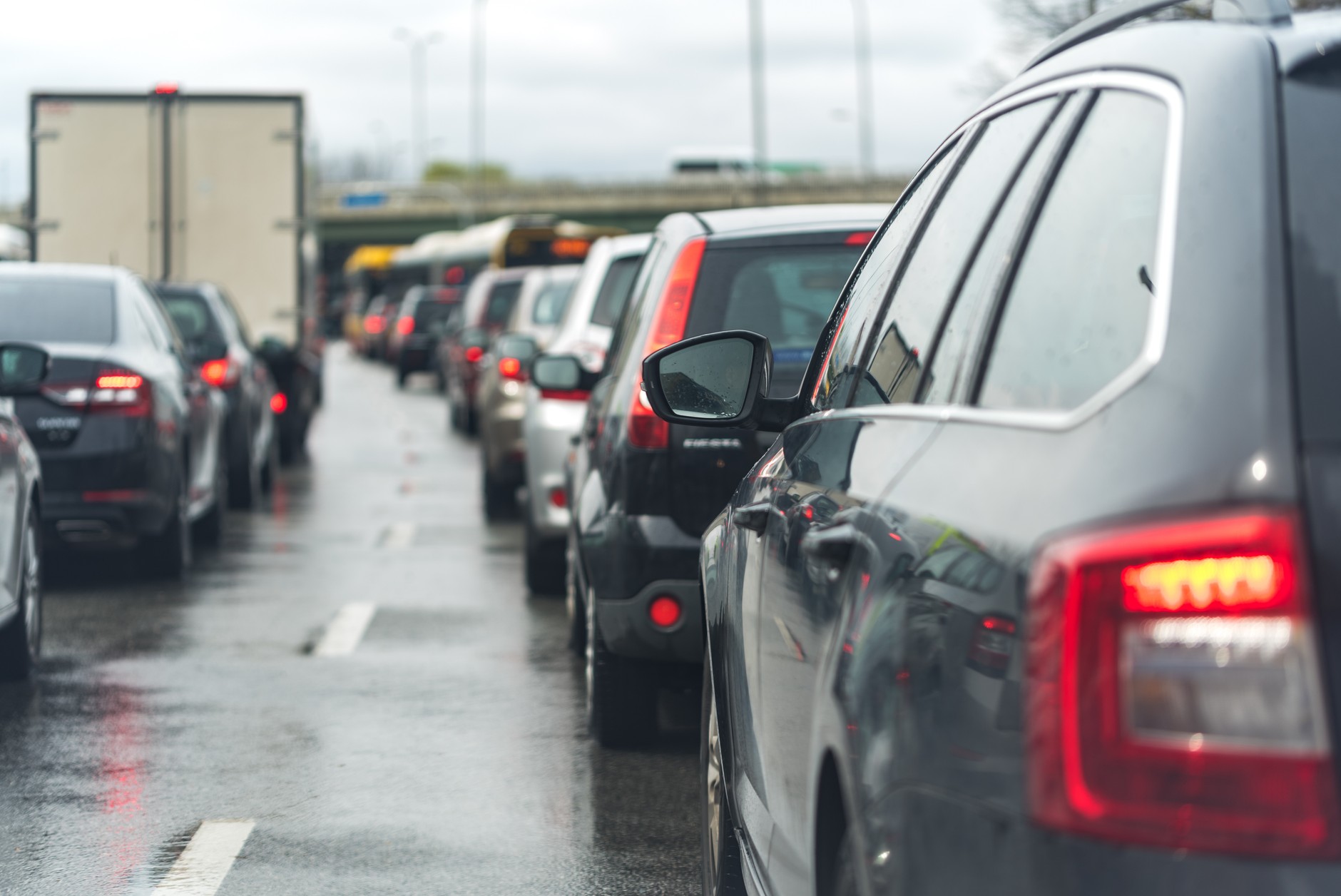 Długotrwały stres związany z prowadzeniem pojazdu potęguje ryzyko utraty ciąży