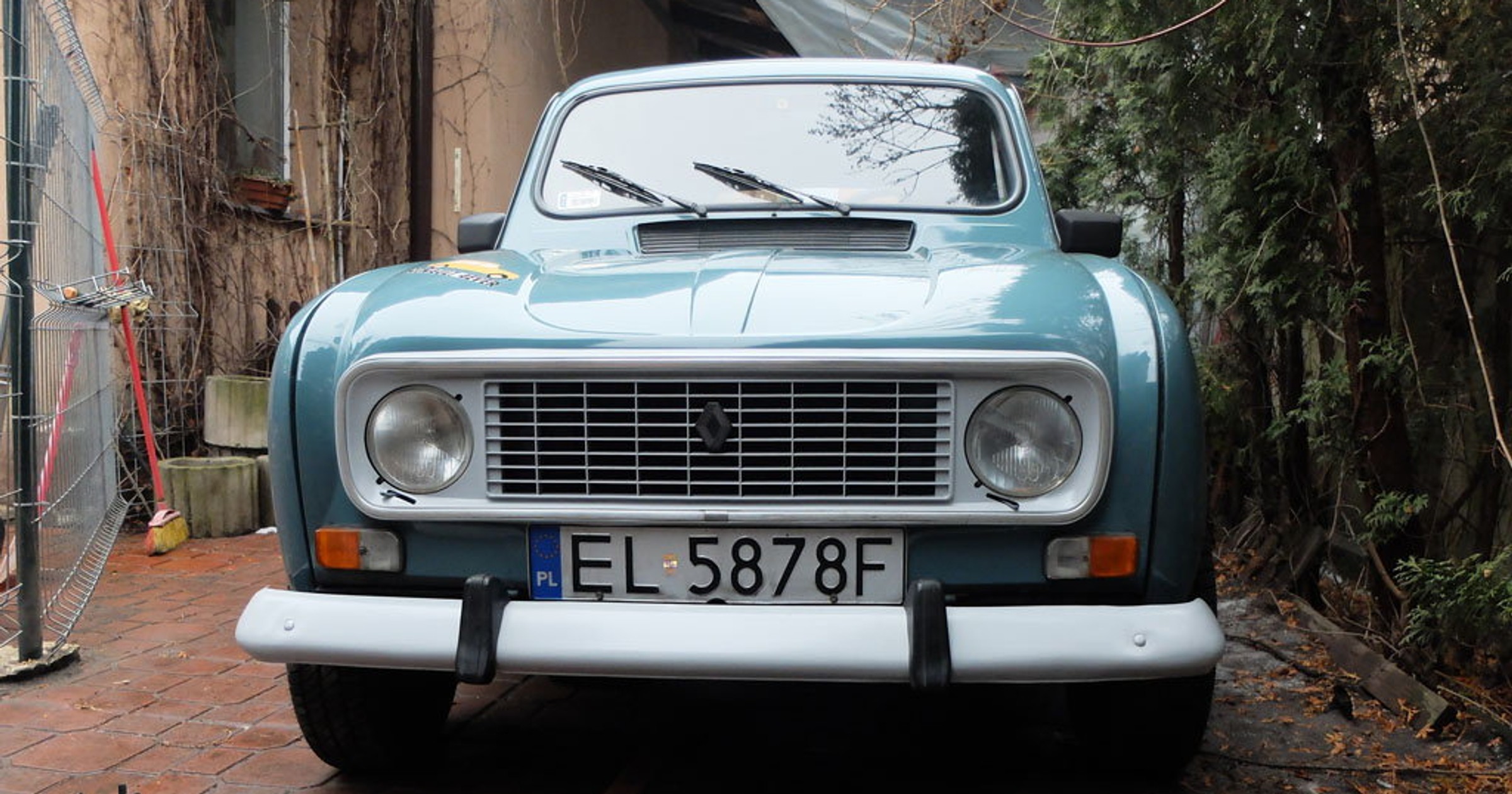 Łódzki żandarm - Kupujemy Renault 4