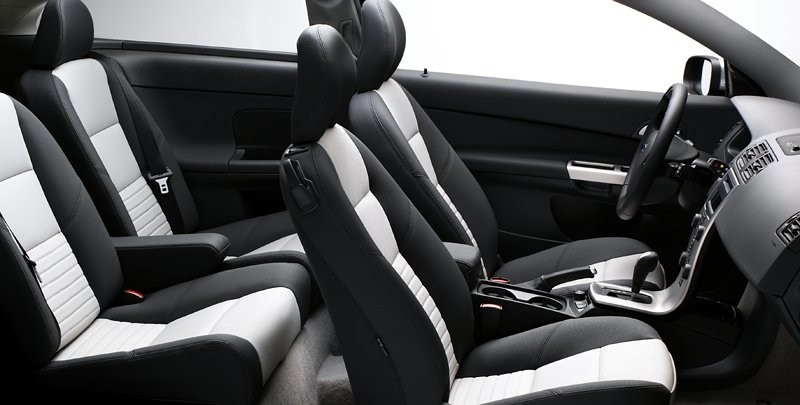 Volvo C30: 2x4 = dwoje drzwi i cztery fotele (pierwsze oficjalne informacje)