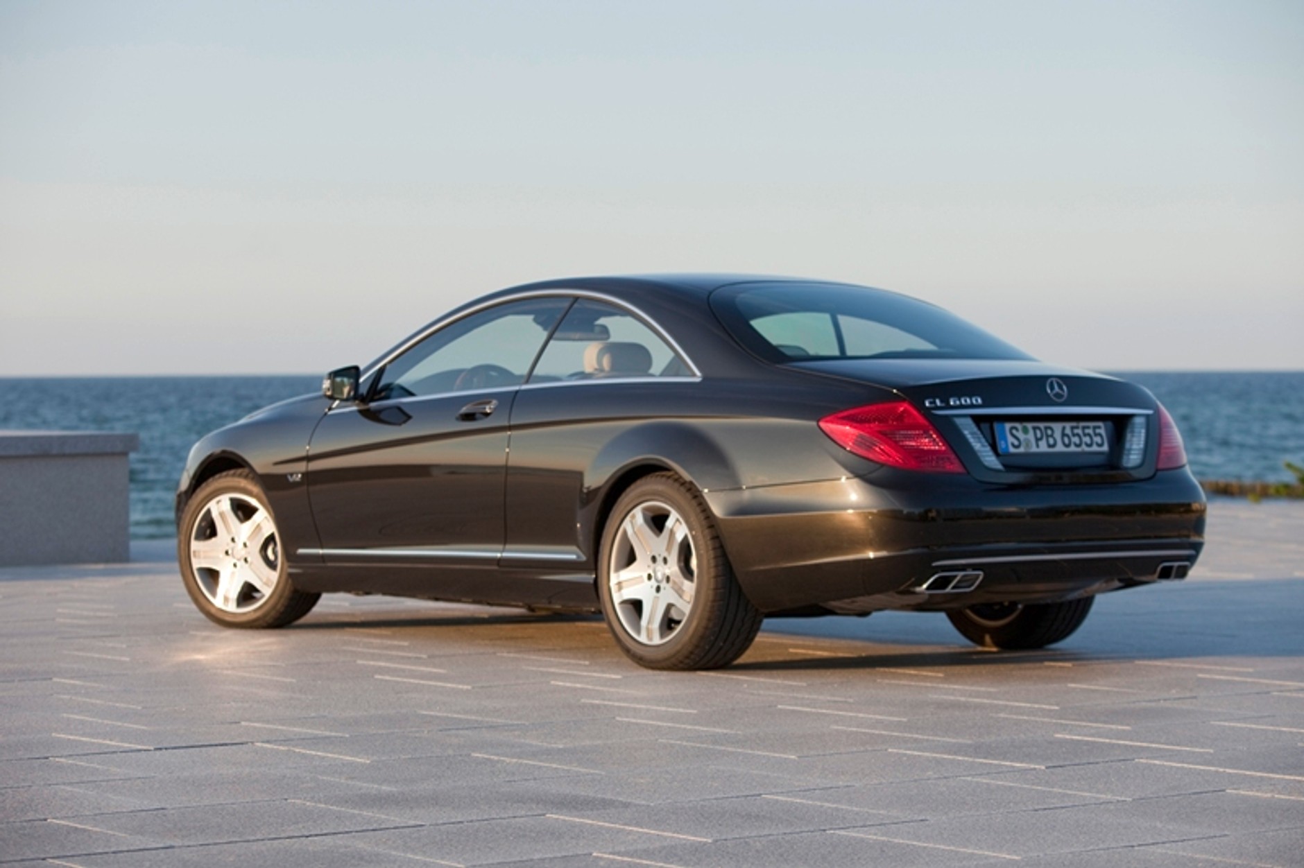 Mercedes CL – miała być klasa S coupé, ale nie ma