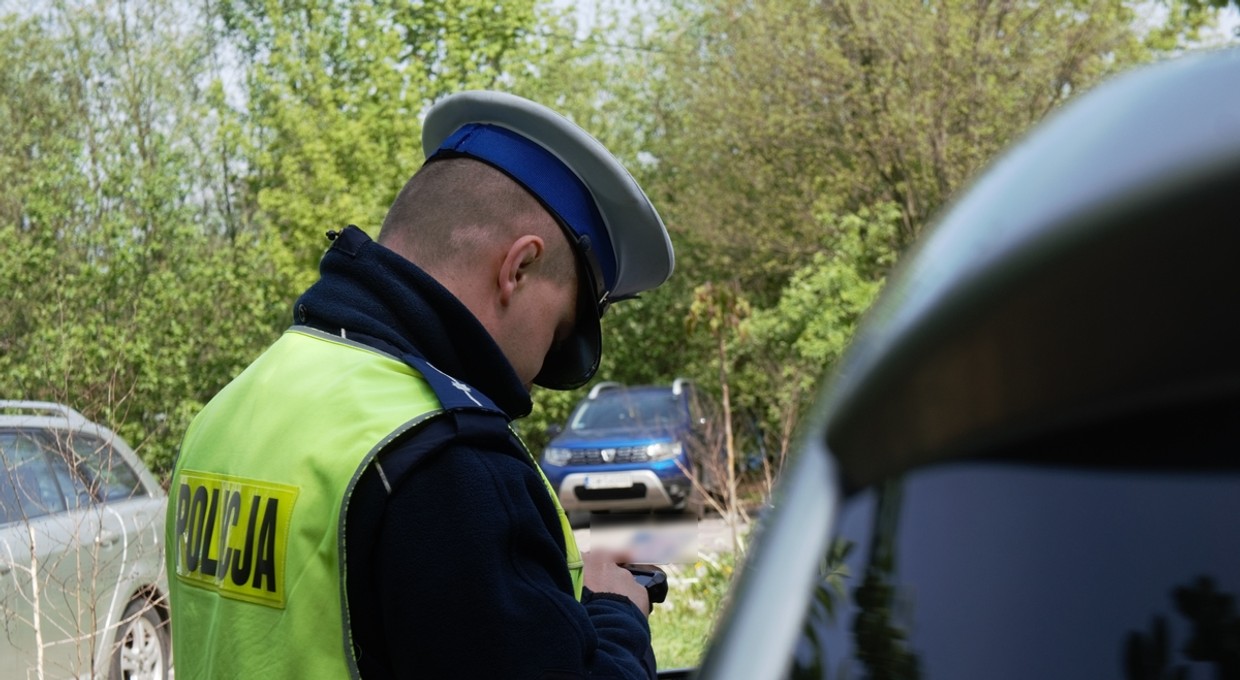 Policjanci wystawili 2,5 mln mandatów za prędkość. Biuro Ruchu Drogowego KGP pokazało dane