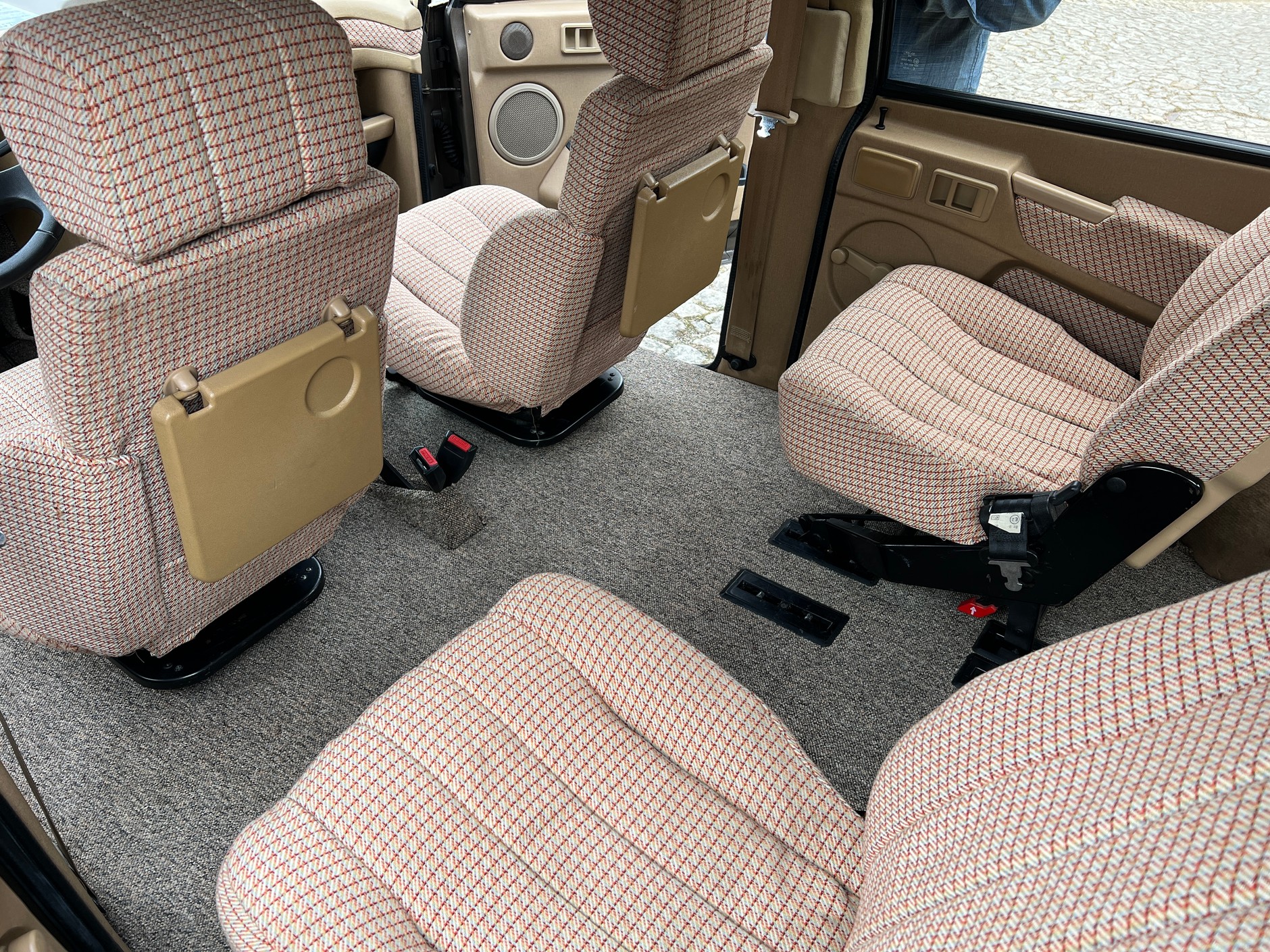 Renault 1. generacji — wnętrze (1987)