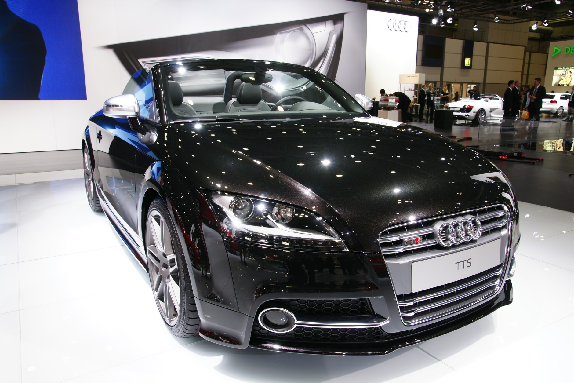 AMI 2010: Audi TT po wiosennym faceliftingu
