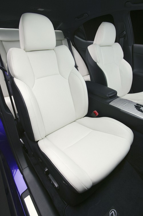 Lexus IS-F - Naprawdę mocne
