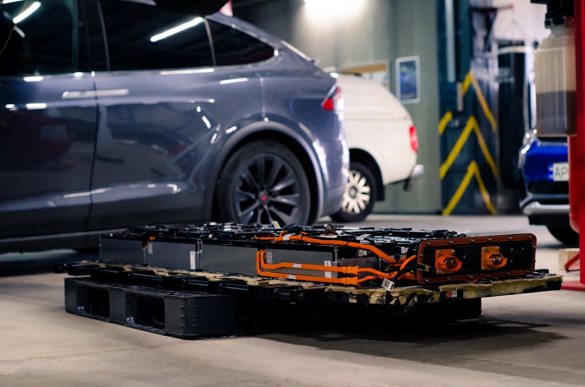 Akumulatory aut elektrycznych będą musiały spełniać minimalne wymogi dotyczące trwałości. 