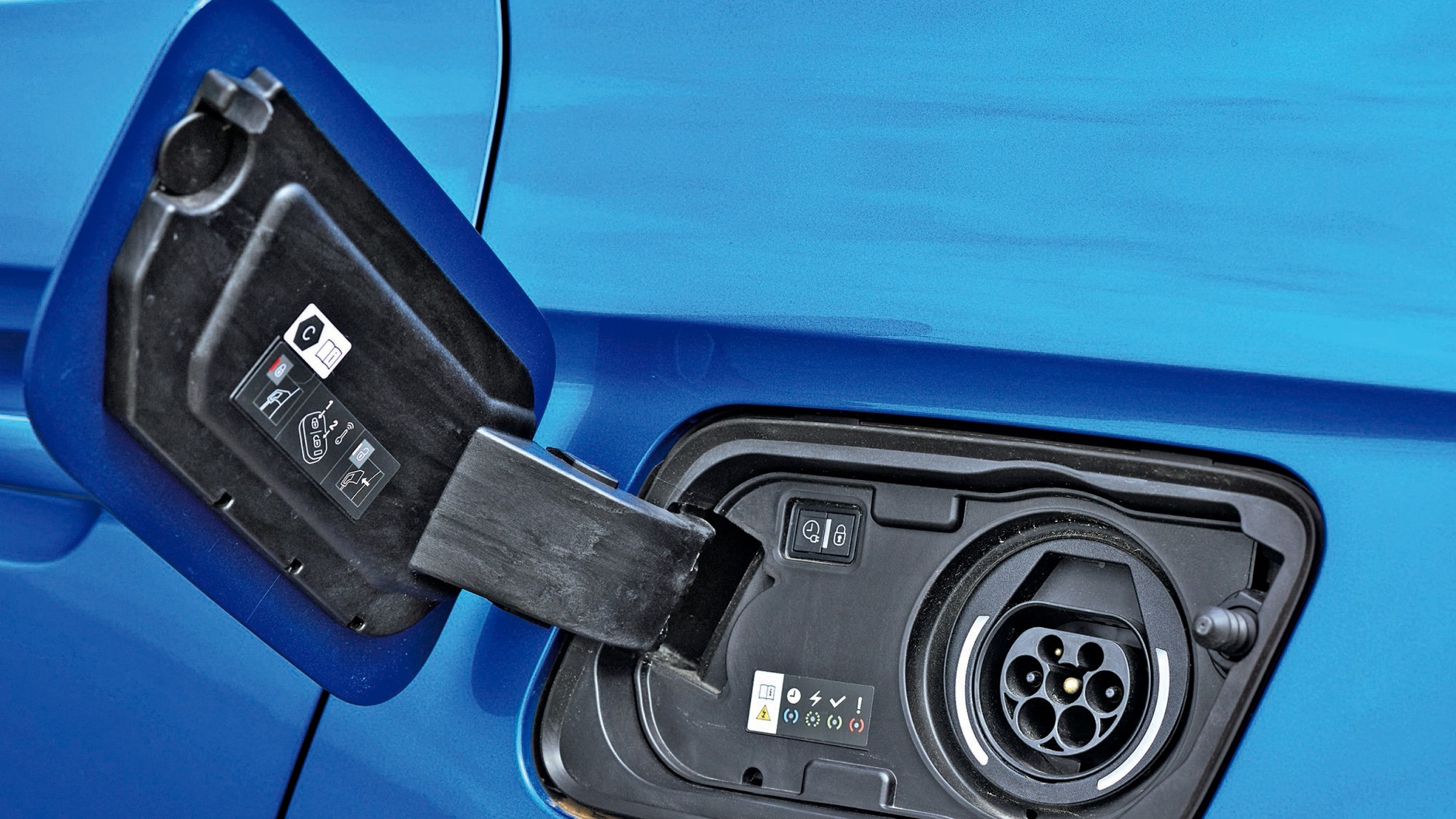 Kia Sportage plug-in kontra Opel Grandland plug-in