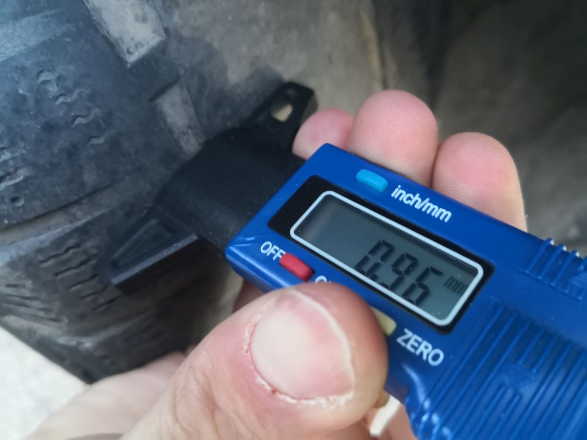 Taksówką na łysych oponach i bez przeglądu