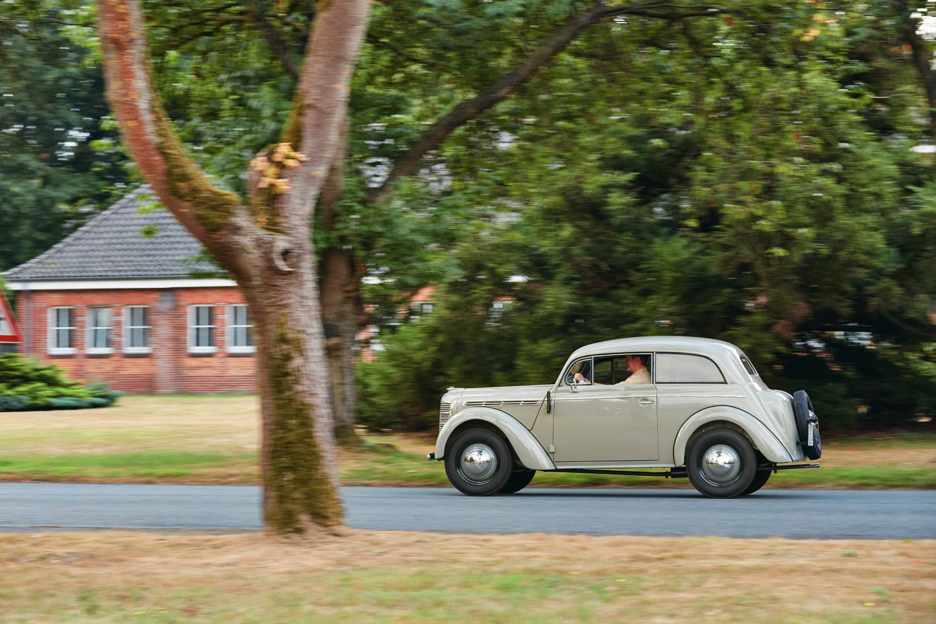 Porównanie aut z lat 30.: Opel Kadett Spezial